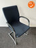 Ahrend 230 vergaderstoel - Zilvergrijs frame - Blauwe stoffering