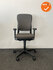 Ahrend 230 - Hoge rug - Antracietgrijze stoffering - Zwart voetkruis