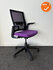 Ahrend 2020 verta bureaustoel - refurbished - Paarse stoffering - zwart netweave - inclusief lendesteun - medium rug - zwart voetkruis 