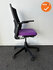 Ahrend 2020 verta bureaustoel - refurbished - Paarse stoffering - zwart netweave - inclusief lendesteun - medium rug - zwart voetkruis 