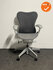 Herman Miller Mirra 2 Bureaustoel – Grijs met wit – Full Option