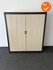 Aspa - Roldeurkast - 137x120x47 cm - Antraciet met beige deuren - metalen deuren