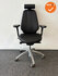 RH Logic 400 - Nieuwe zwarte kunstleren bekleding - Met hoofdsteun - Zilvergrijs voetkruis -  8S XL armleuningen