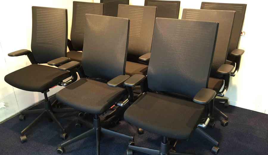 Ahrend bureaustoelen